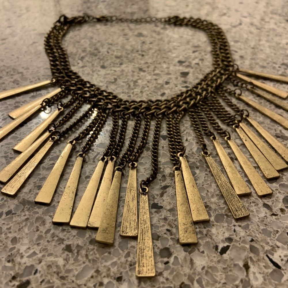 Abercrombie & Fitch statement necklace